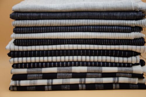 1228 (48) Lightweight 100% Linen Fabric for Spring & Summer – 135cm Width, 139g Weight, Perfect for Breathable Garments #1228