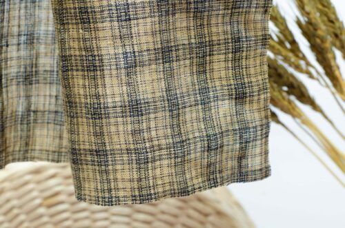 1276 (1) Breathable 100% Linen Fabric with Vintage Checks – 135cm Width, 122g Weight, Ideal for Spring & Summer Shirts & Pants #1276