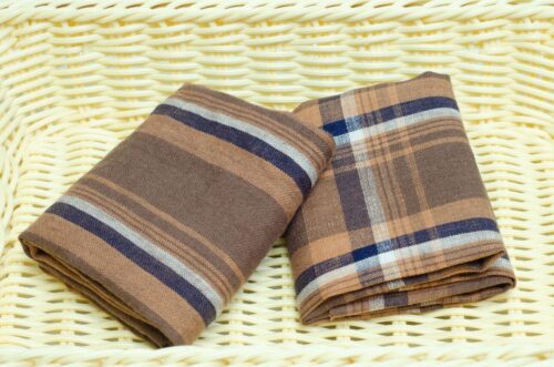 1284 (10) Yarn-Dyed Check 100% Linen Fabric with British Charm – 137cm Width, 121g Weight, Perfect for Spring & Summer #1284