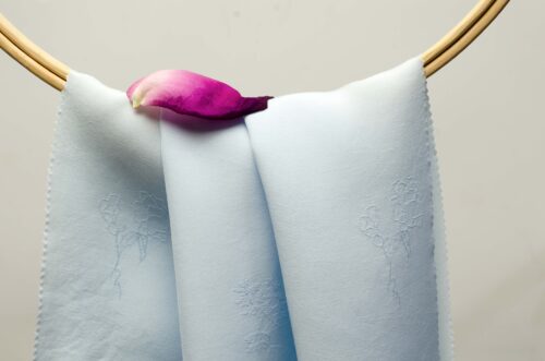 linenschinaD18007 (24) 48% Rose 52% Filament 132g/m² - Clover Jacquard Fabric - Floral Scented Dress Material #D18007